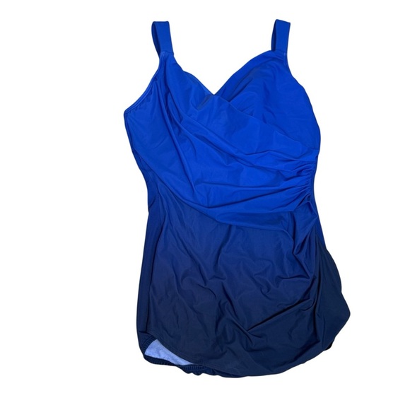Lands’ End SlenderSuit Tummy Control Skirted 1 Piece Swimsuit Blue Ombré 12D - Picture 4 of 13